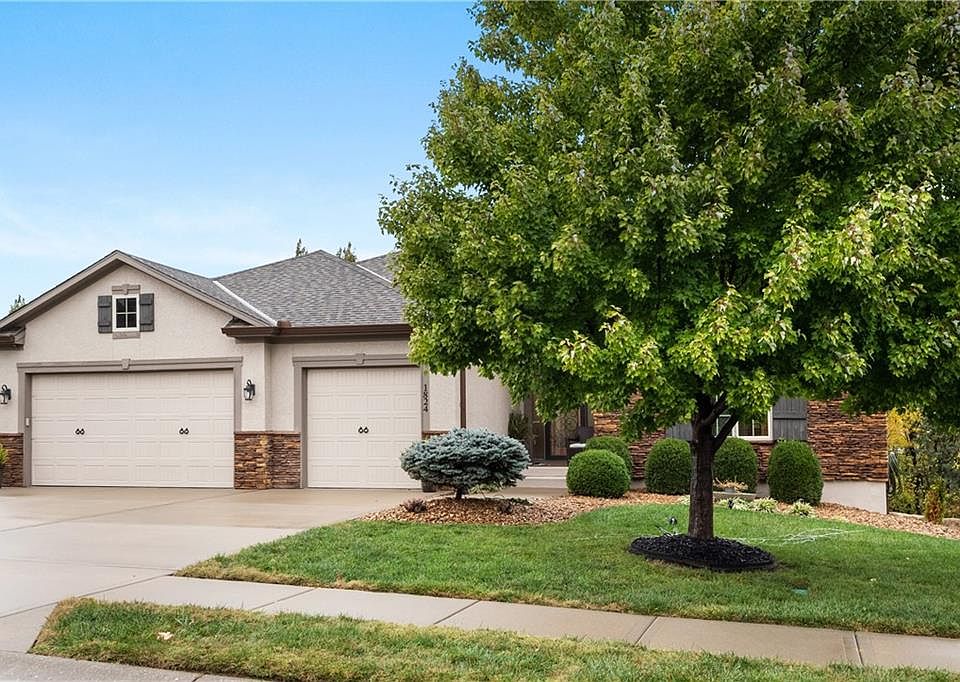 1824 NE Parks Summit Blvd, Lees Summit, MO 64064 Zillow