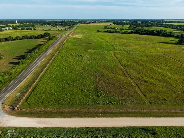 8245 Tottenham Rd, Chappell Hill, TX 77426