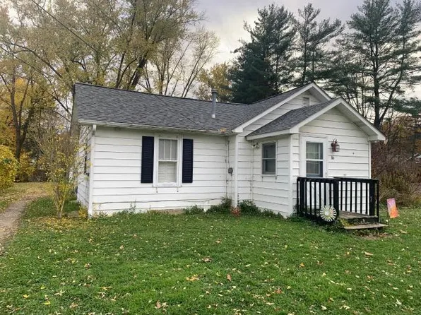 16 Crestview Blvd, Warren, PA 16365