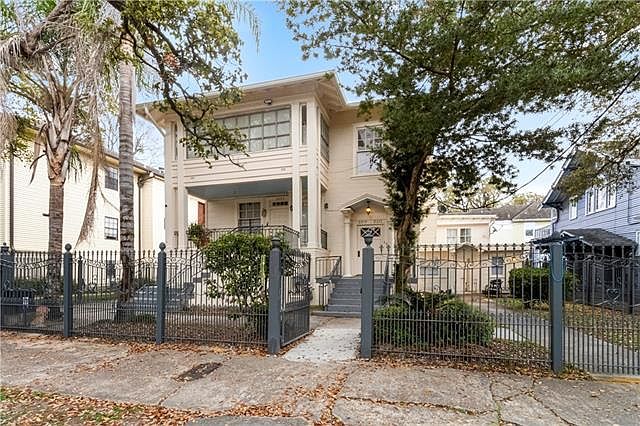 1st image of 2221 Napoleon Ave