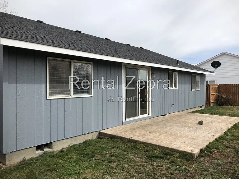 2279 NE Cherry Loop — Photo 19