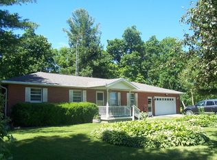 7302 N Broadway Rd, Apple River, IL 61001