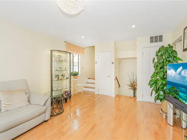 31 Ramsey Lane image 6 of 25