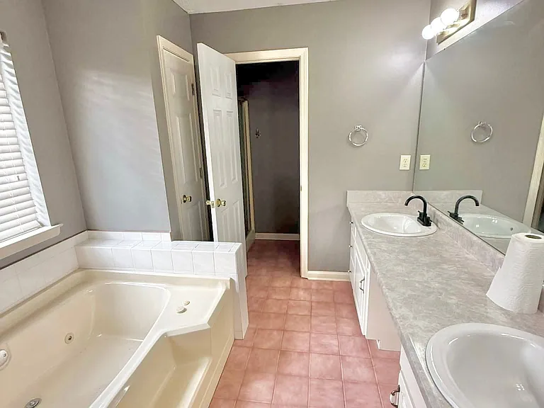 21 Shelton Cir — Photo 13
