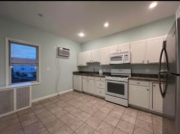 47 W Price St Floor 2, Linden, NJ 07036