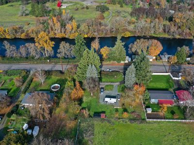 3497 Rogue River Hwy, Gold Hill, OR, 97525