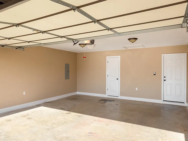 102 Cottonwood Dr — Photo 19