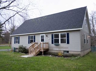 684 Babcock Lake Rd, Petersburgh, NY 12138