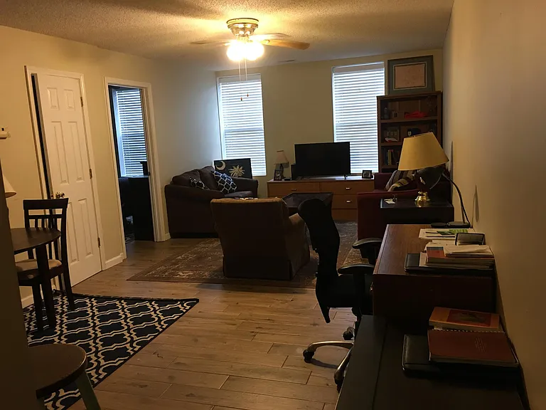 121 W Carolina Ave #C — Photo 7