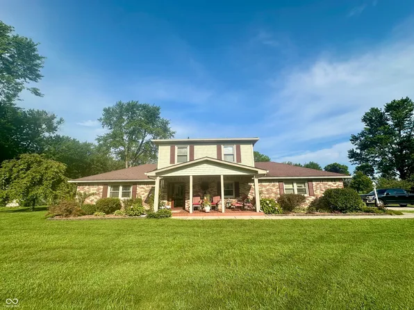 378 Lea Ln, Greenwood, IN 46142