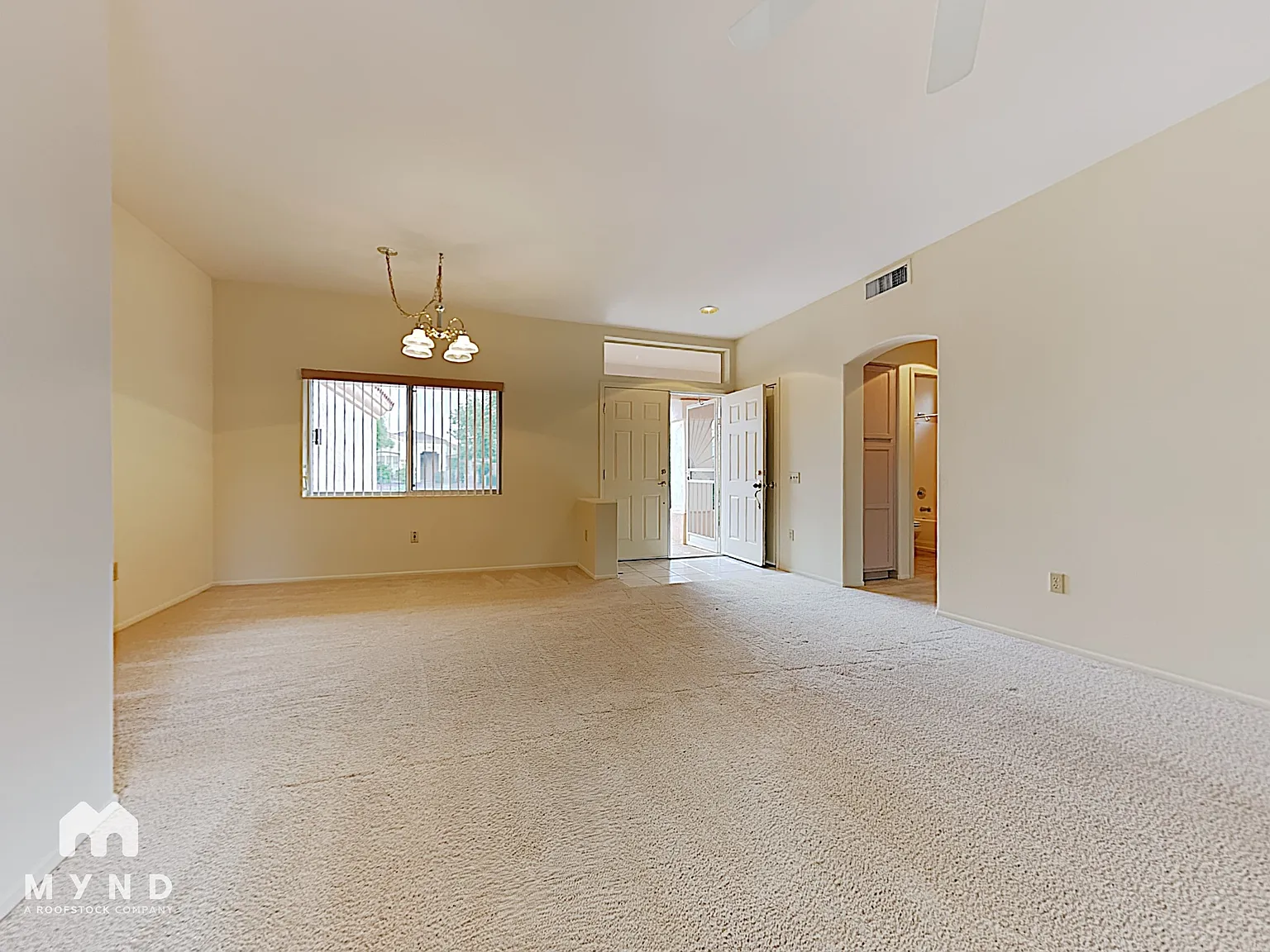 2 bed, 2.0 bath, 1410 sqft, $1,615 — Photo 3