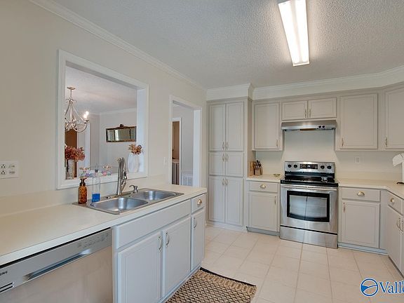 3rd image of 158 Whisperwood Ln
