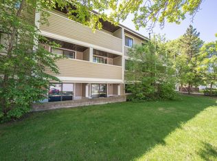 10610 87th St NW, Edmonton, AB T5H 1N8