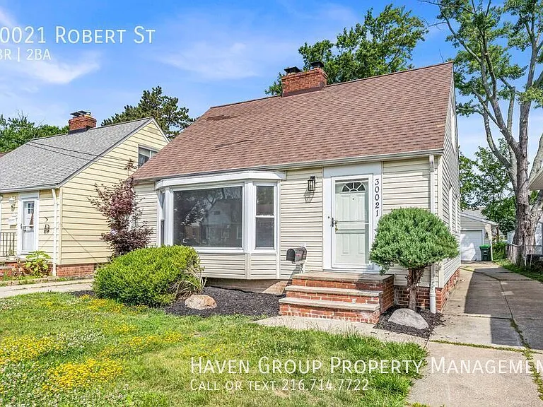 30021 Robert St — Photo 2