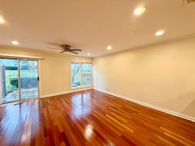 2 bed, 1.5 bath, 1170 sqft, $2,100 — Photo 4