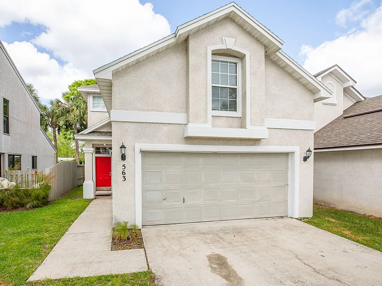 563 Selva Lakes Cir — Photo 2