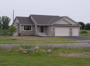 11509 Latham Ln, Chisago City, MN 55013