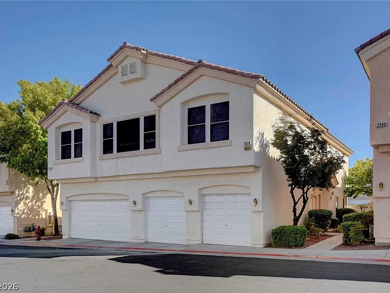 2576 Velez Valley Way — Photo 9