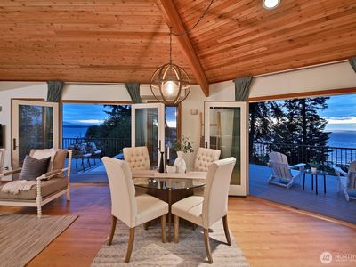 3340 Smugglers Cove Road, GREENBANK, WA, 98253