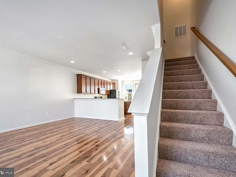 117 Gristmill Ct — Photo 3