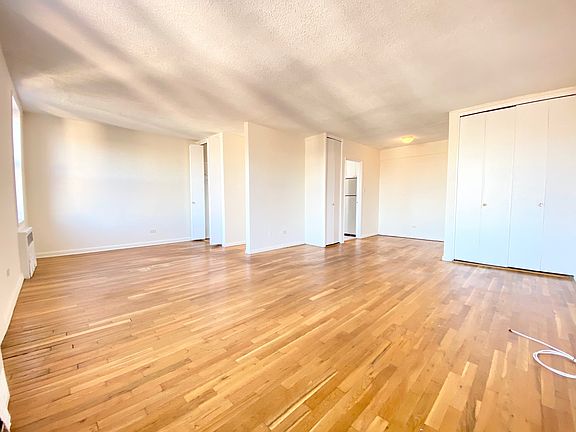 3rd image of 144-02 Barclay Ave #4D