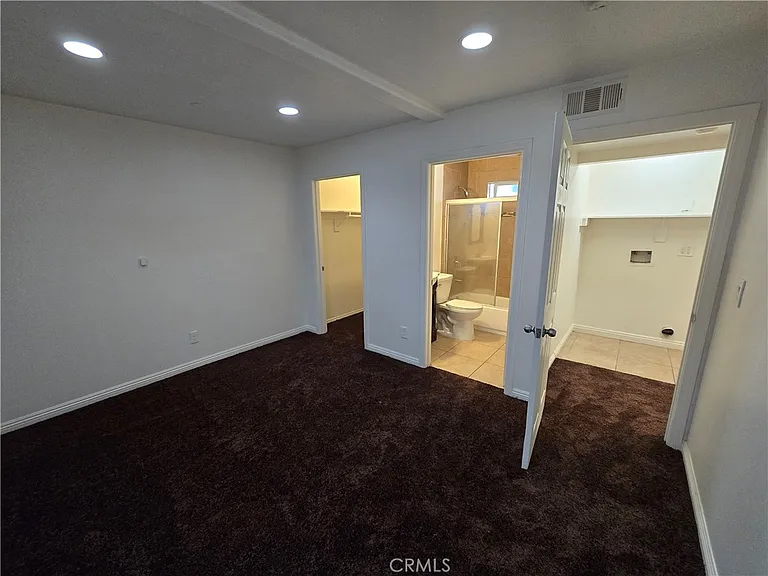 10218 S San Pedro St — Photo 7