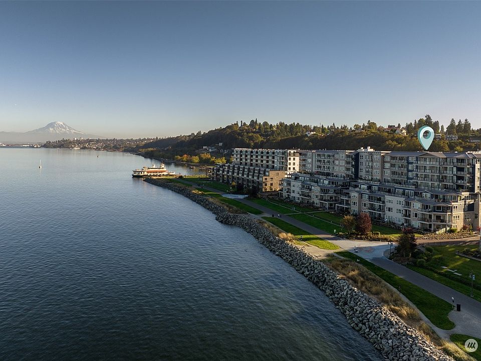 The penthouse in the Baker Building- is a waterfront destination and offers over $300K in upgrades.  Quality in design, amenities, location and views is what everyone wants!>