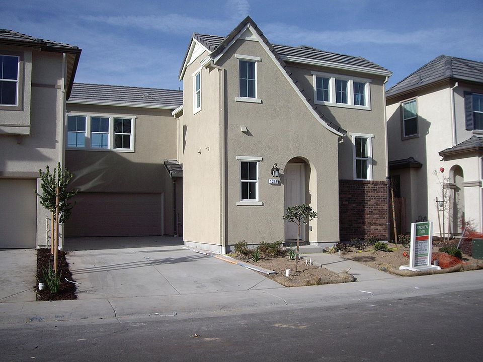 1st image of 1349 Larkspur Dr