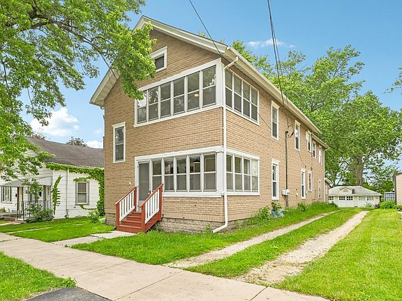 3rd image of 1211 S Jefferson St