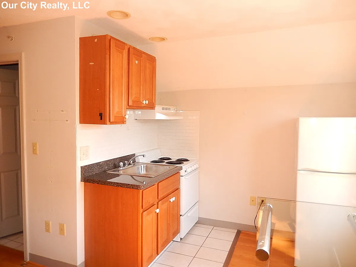 Building Photo - 364 Harvard St #14