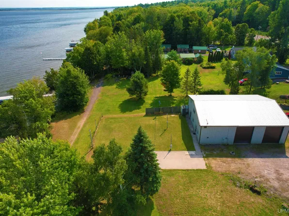 45080 Us Highway 41, Chassell, MI 49916