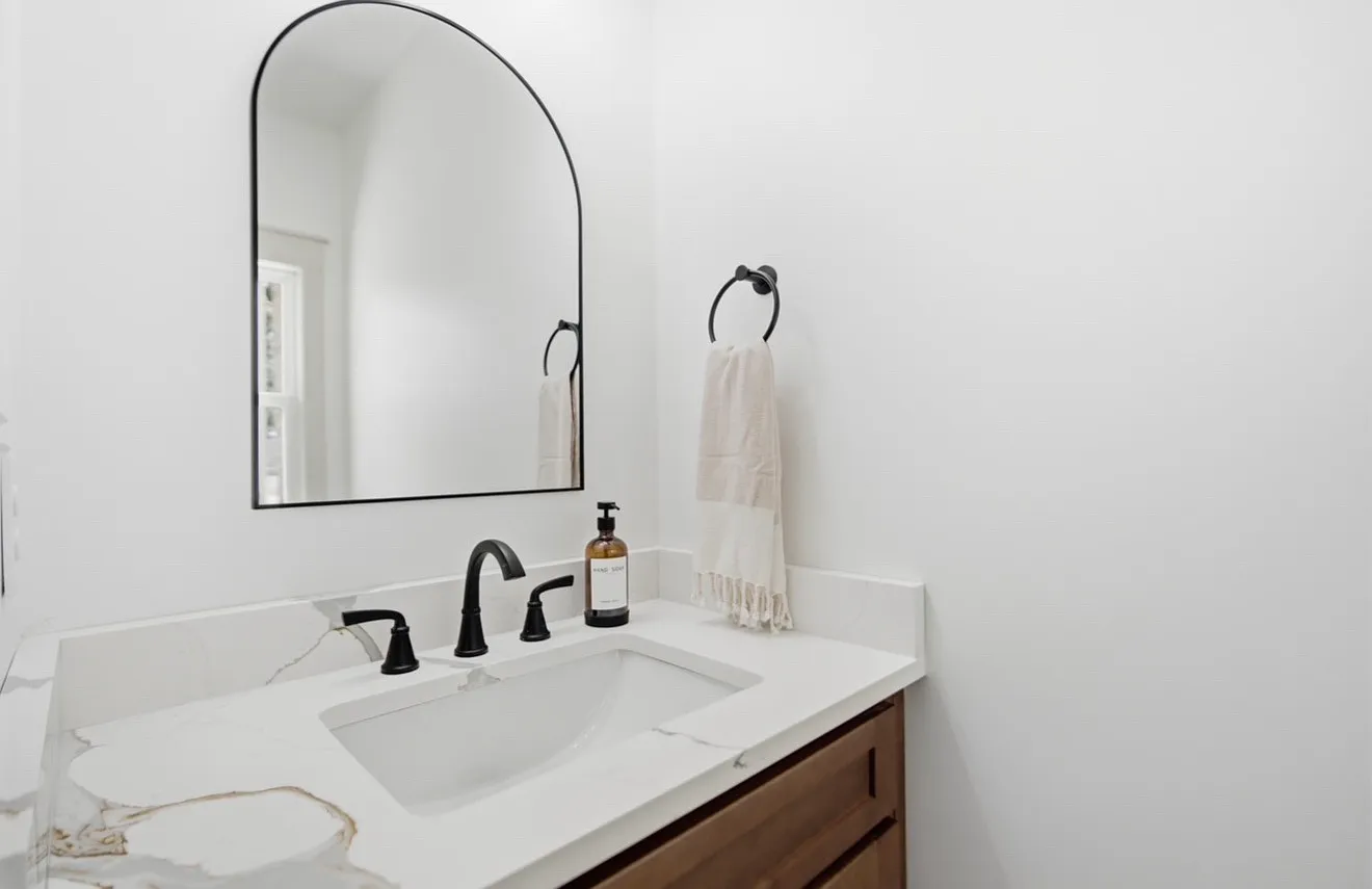 155 Dedman St — Photo 3