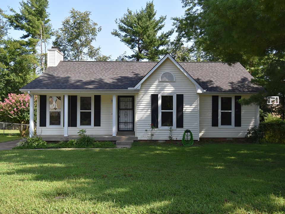 1st image of 150 Cunningham Pl