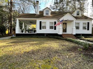 827 W Rowan St, Fayetteville, NC 28301
