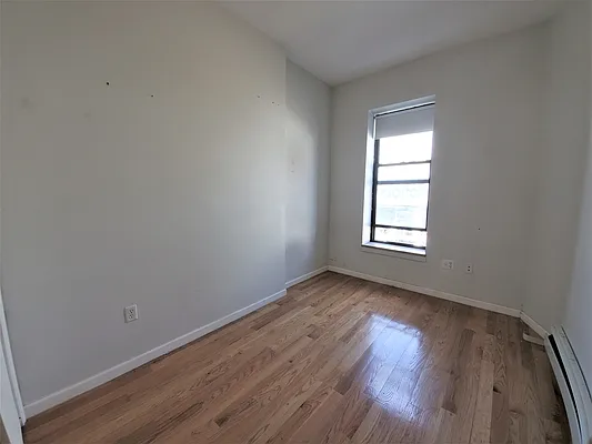 Rented by Ideal Properties Group | media 10