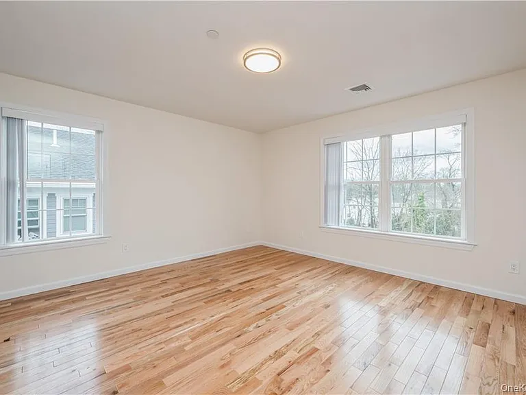 11 Park Ave E #11 — Photo 7
