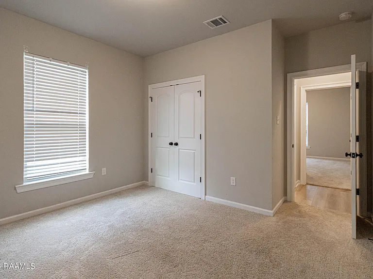 304 Tall Meadows Ln — Photo 12