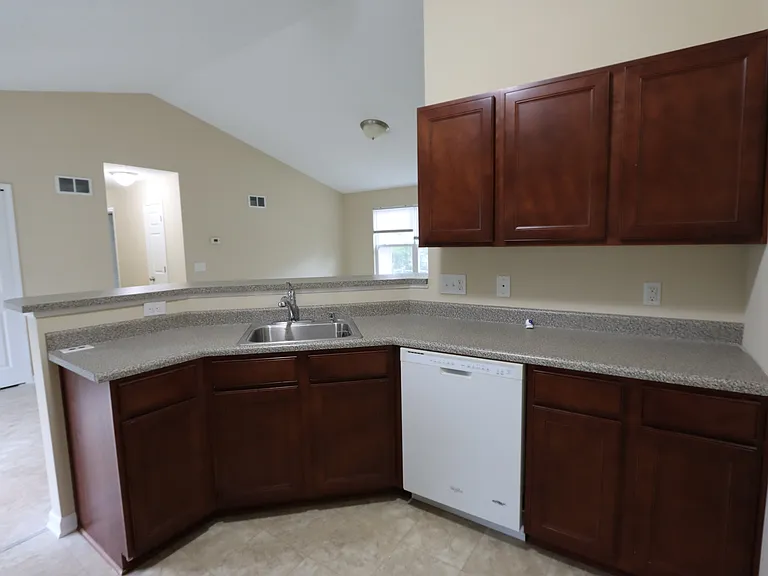 218 Sunset Rd — Photo 3