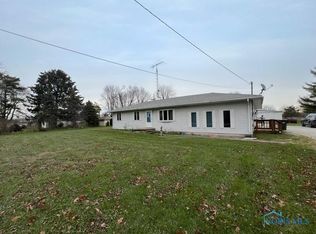 23444 Bradner Rd, Perrysburg, OH 43551