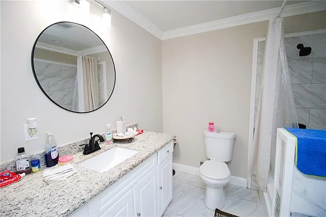 1522 Maplewood Dr — Photo 6