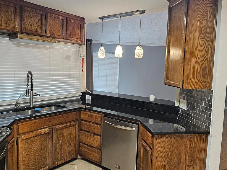 3125 Dunbarton Oak St — Photo 8
