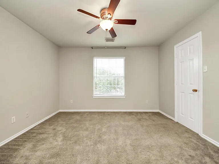 6019 Pennworth Ln — Photo 27