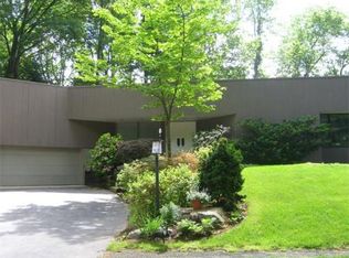 62 Kinnicutt Rd, Worcester, MA 01602