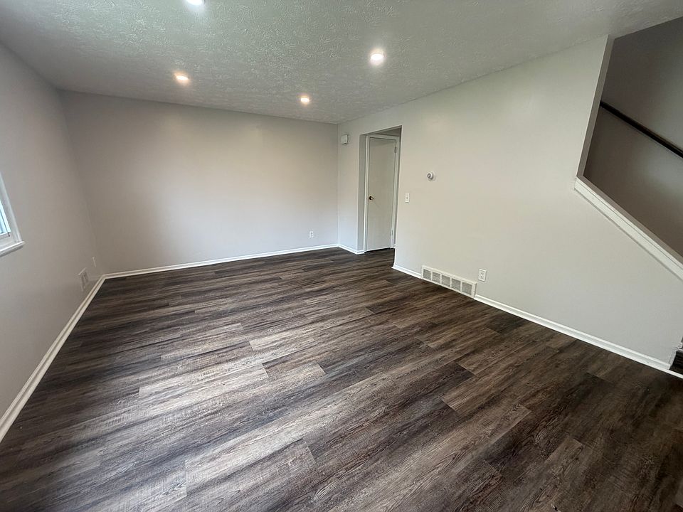 1st image of 1146 County Road 8 #B