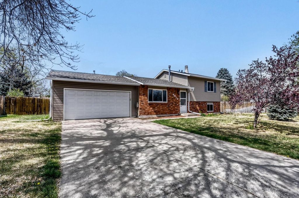 3513 Kingston Cir