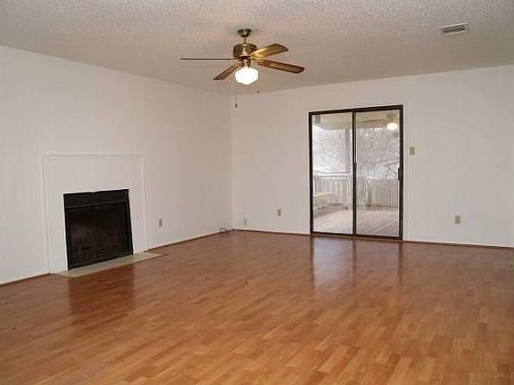 2nd image of 12220 Shropshire Blvd