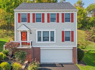 1020 Woodridge Dr, Canonsburg, PA