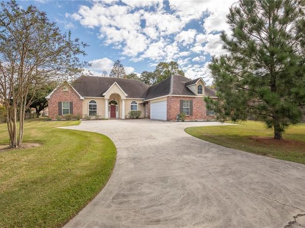 18697 Manchac Highlands Dr, Prairieville, LA 70769