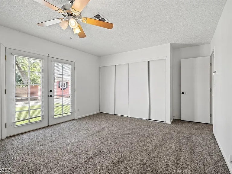 245 Meyers Ave — Photo 10