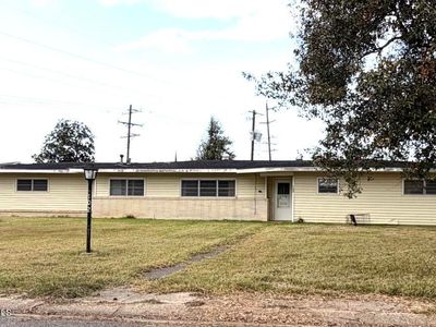 102 Greenwood Dr, Jennings, LA, 70546